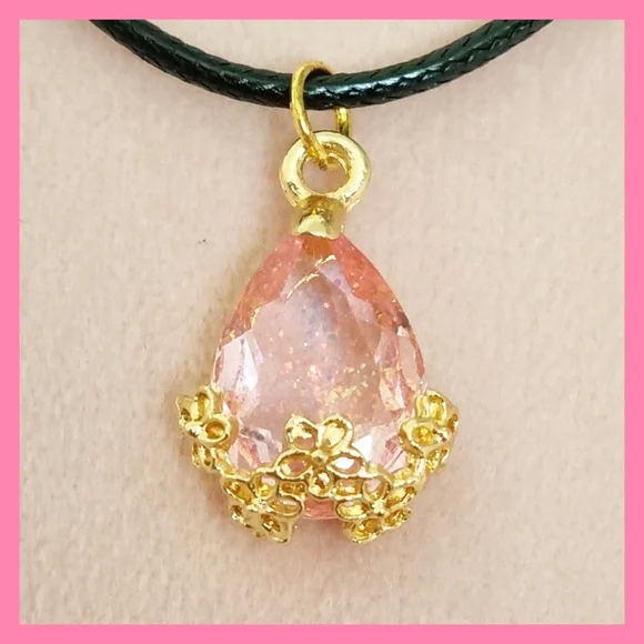 Necklace | Sparkle Pendant | Gorgeous, Glamourous & Glitzy 🩷 - Picture 4 of 11